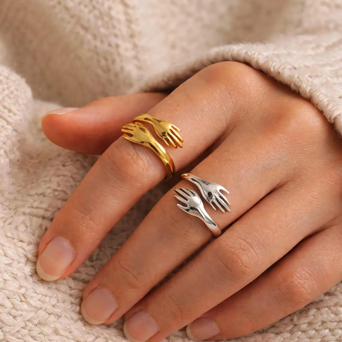 Hug Ring